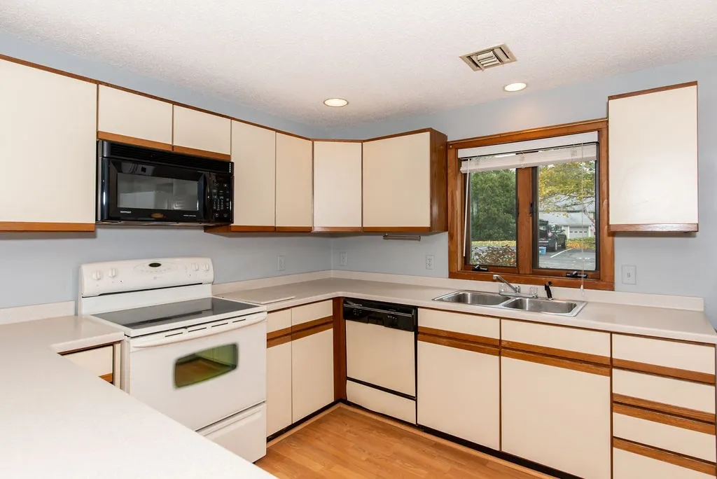 37 Hampton Towne Estate Hampton NH 03842