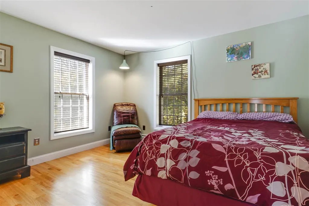 19 Longview Drive Peterborough NH 03458