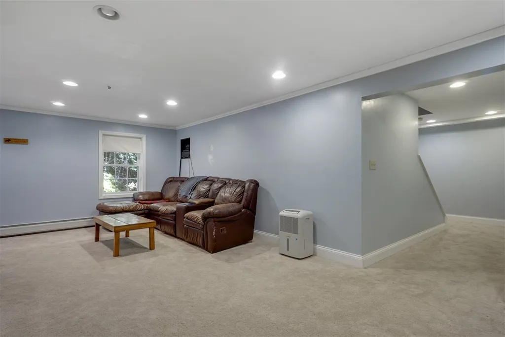 19 Longview Drive Peterborough NH 03458