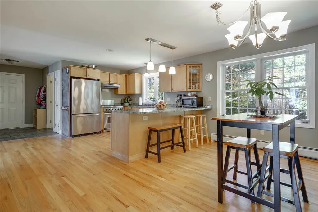 19 Longview Drive Peterborough NH 03458