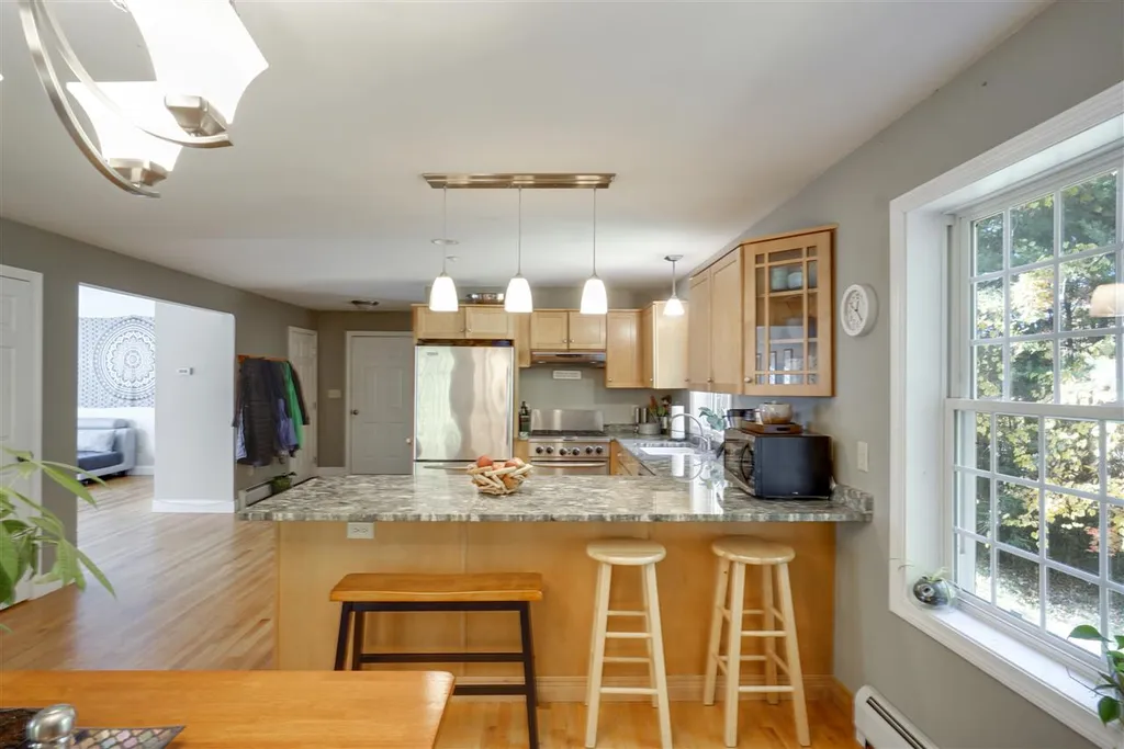 19 Longview Drive Peterborough NH 03458