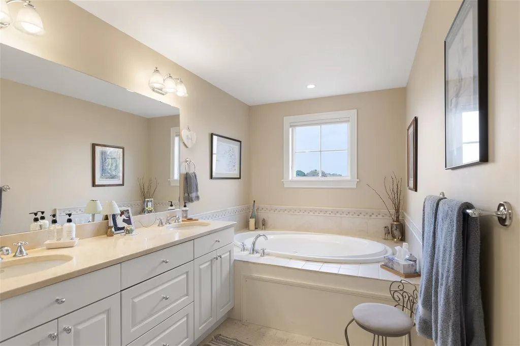 2000 Ocean Boulevard Rye NH 03870