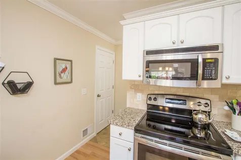 208 Fox Run Colchester VT 05446