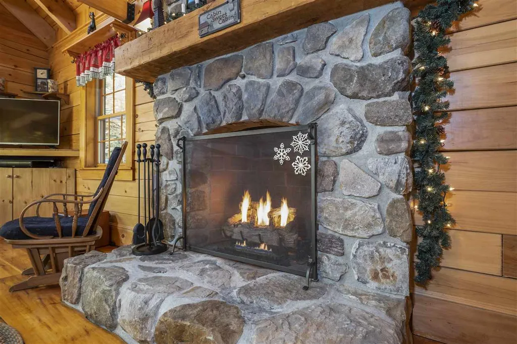 457 Joe English Road New Boston NH 03070