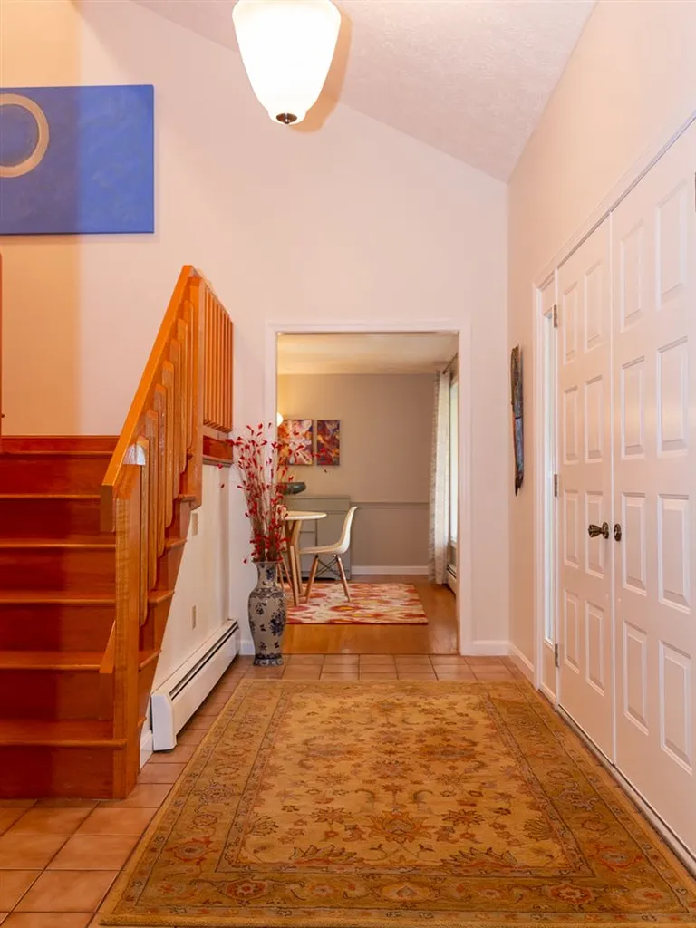 29 Hills Road Auburn NH 03032