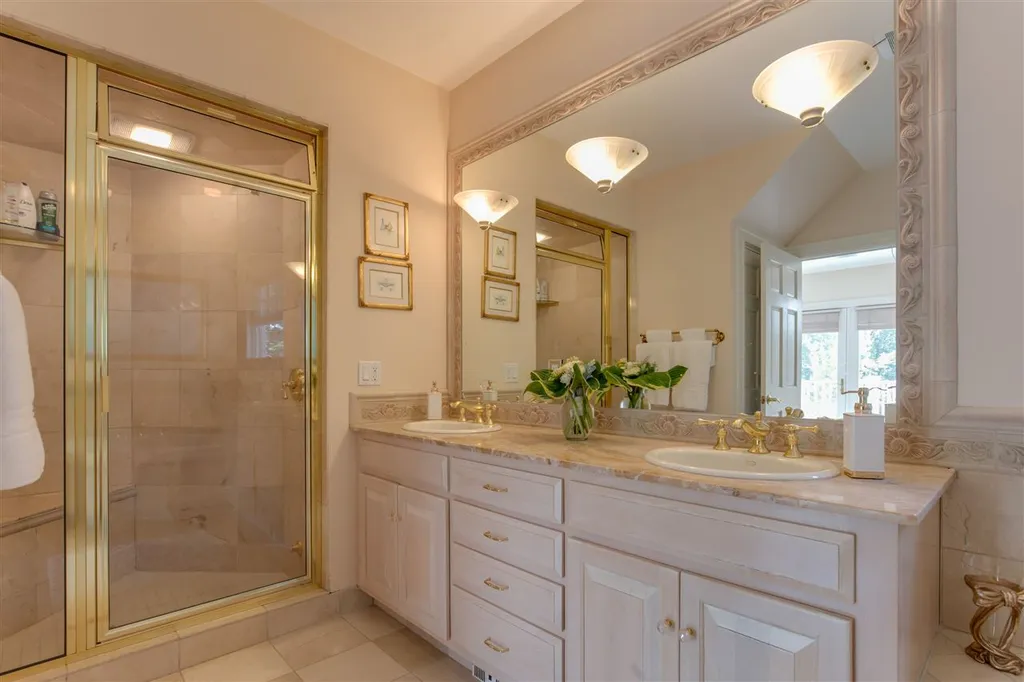 25 Chauncey Creek Road Kittery ME 03905