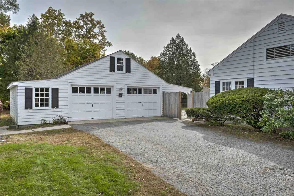 48 Edgewood Avenue Keene NH 03431