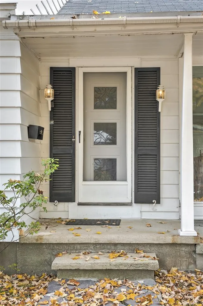 48 Edgewood Avenue Keene NH 03431