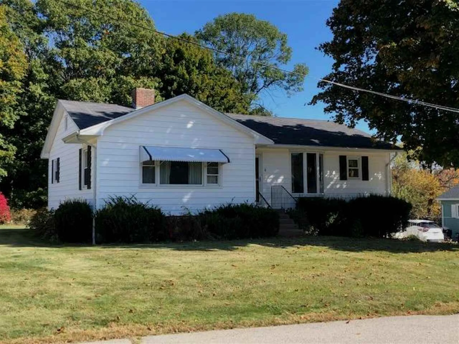 6 School Street Kittery ME 03904