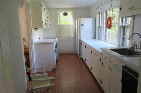 34 Auburn Street Exeter NH 03833
