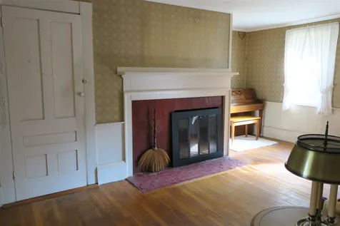34 Auburn Street Exeter NH 03833