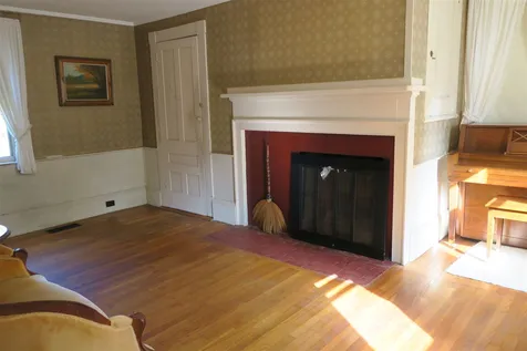 34 Auburn Street Exeter NH 03833