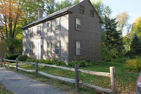 34 Auburn Street Exeter NH 03833