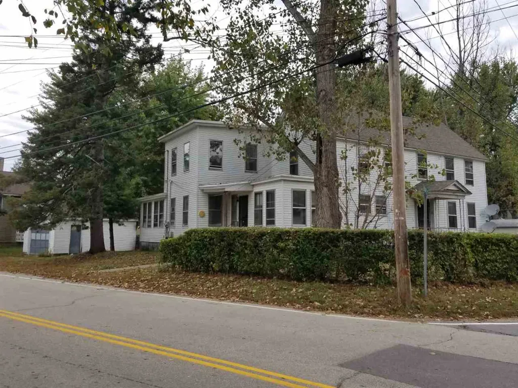 2 Belknap Road Hudson NH 03051