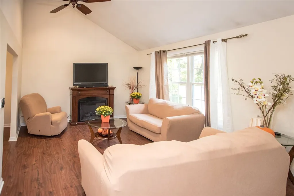 81 Fremont Road Raymond NH 03077