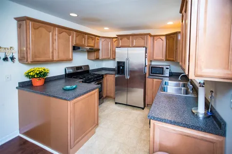 81 Fremont Road Raymond NH 03077