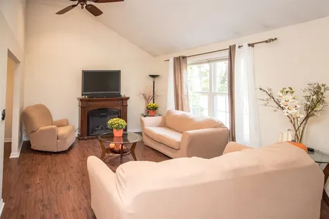 81 Fremont Road Raymond NH 03077