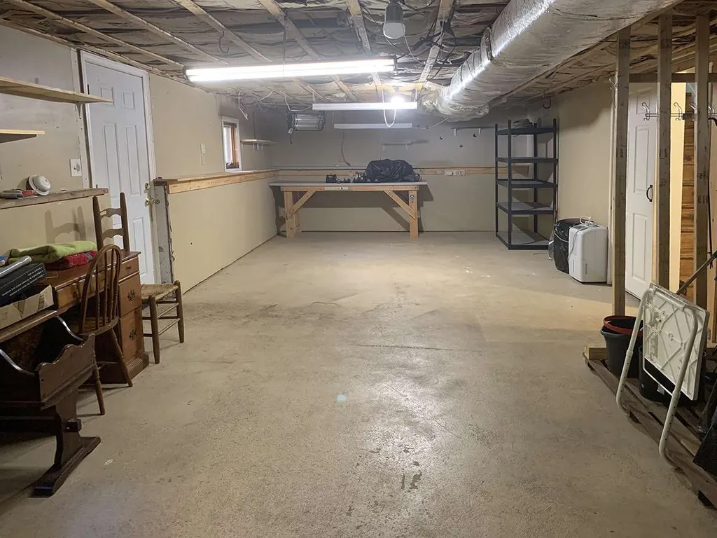 83 Amherst Road Merrimack NH 03054