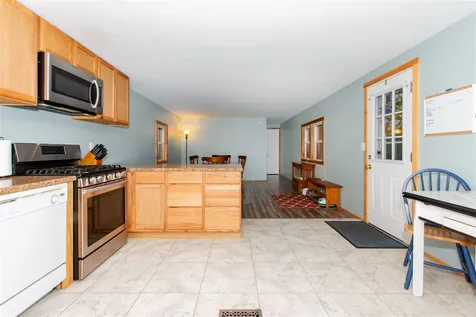 130 Estate Drive Barrington NH 03825