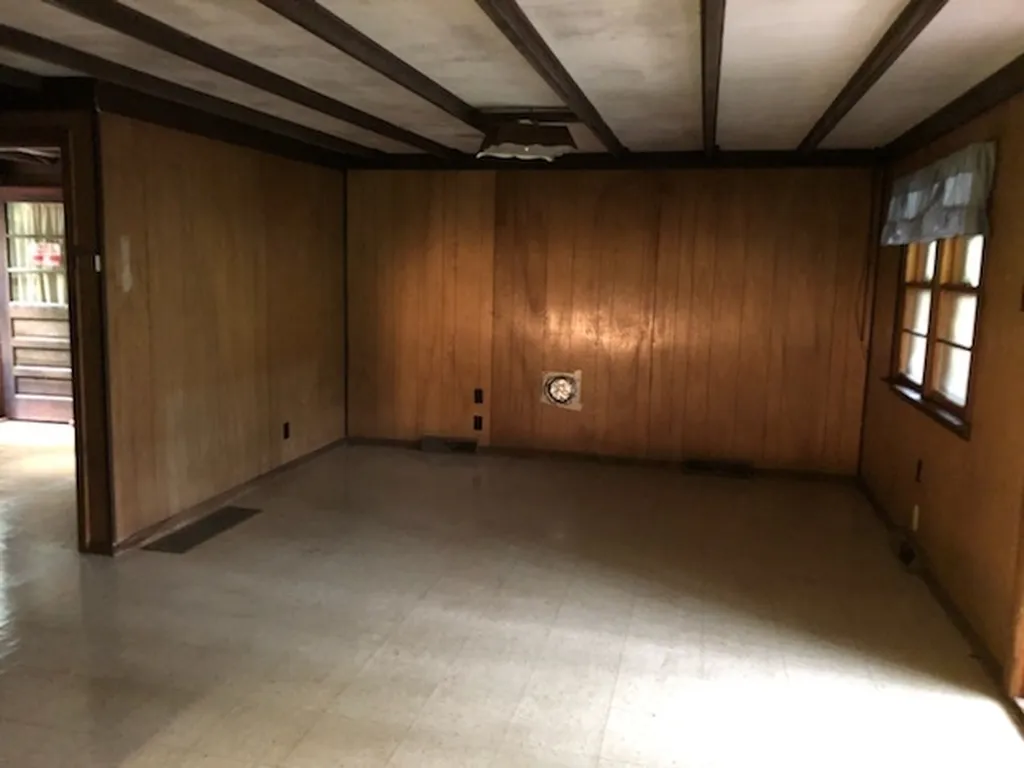 10 Pine Glen Road Hillsborough NH 03244