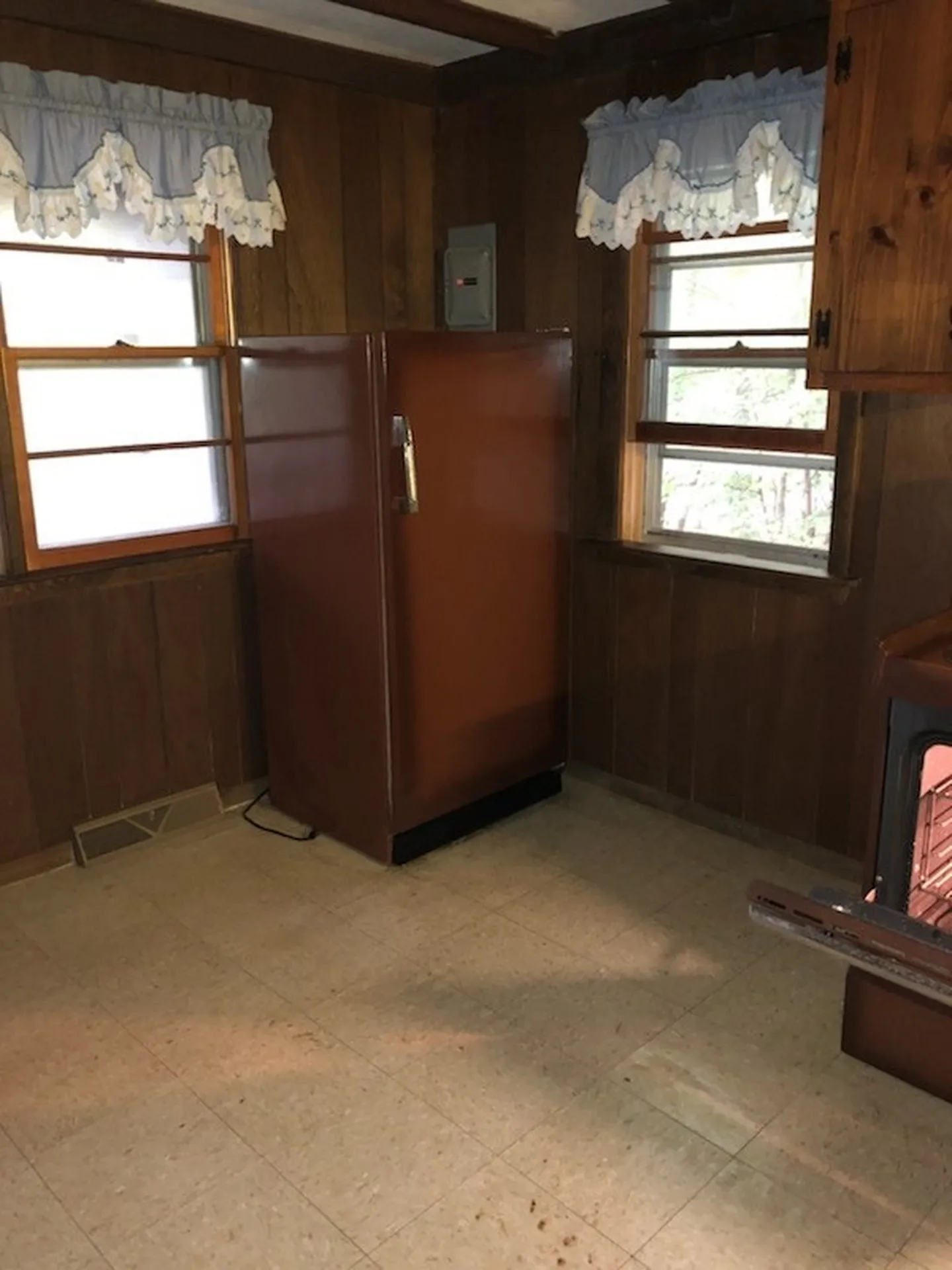 10 Pine Glen Road Hillsborough NH 03244