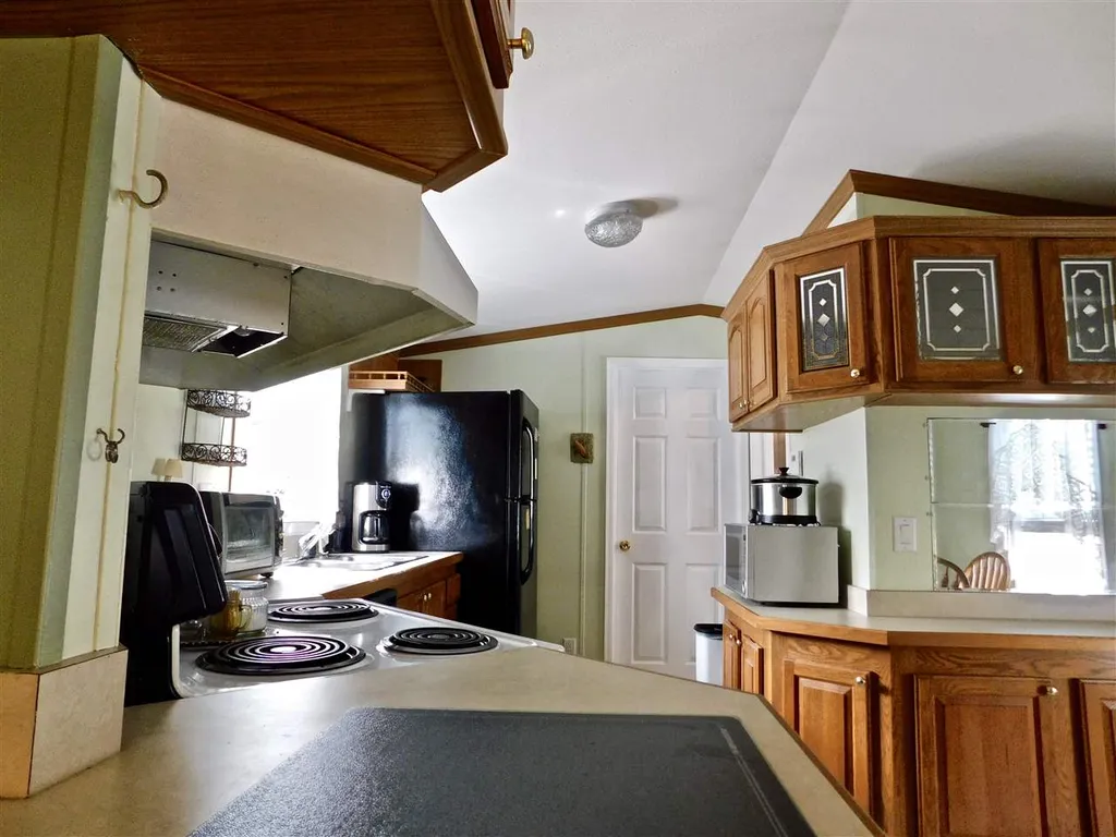 7 Eglin Boulevard Londonderry NH 03053