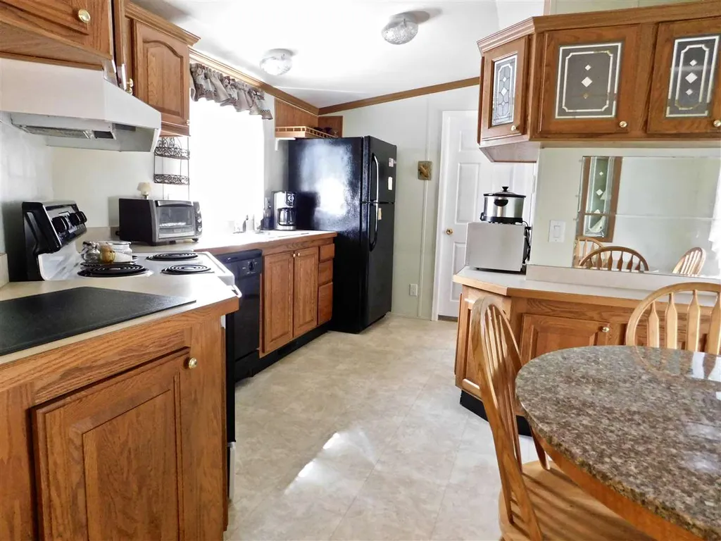 7 Eglin Boulevard Londonderry NH 03053