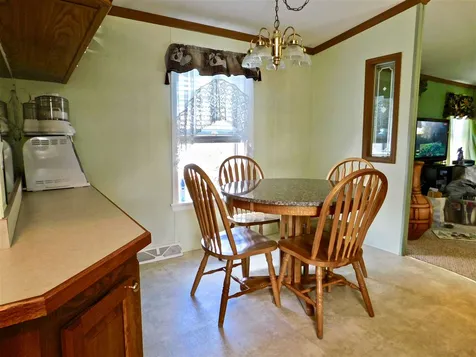 7 Eglin Boulevard Londonderry NH 03053