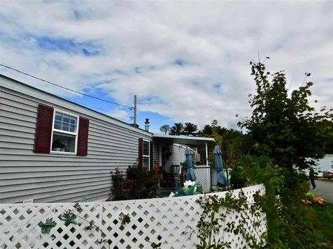 7 Eglin Boulevard Londonderry NH 03053