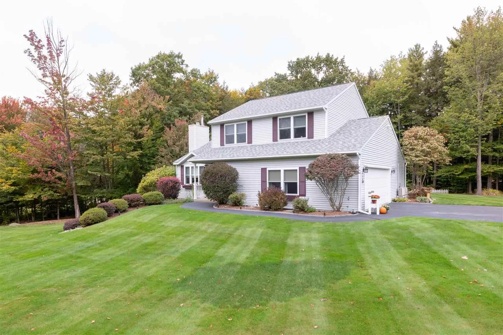 8 Spring Hill Circle Gilford NH 03249