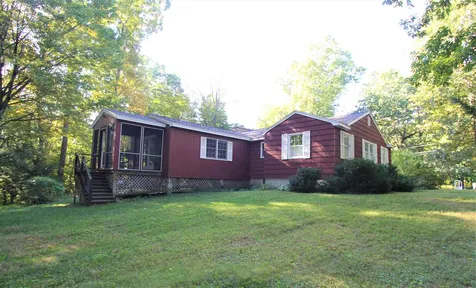 8 Webster Landing Road Kingston NH 03848