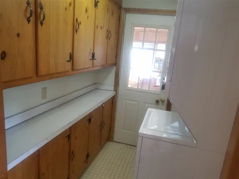 111-113 Tolles Street Nashua NH 03064