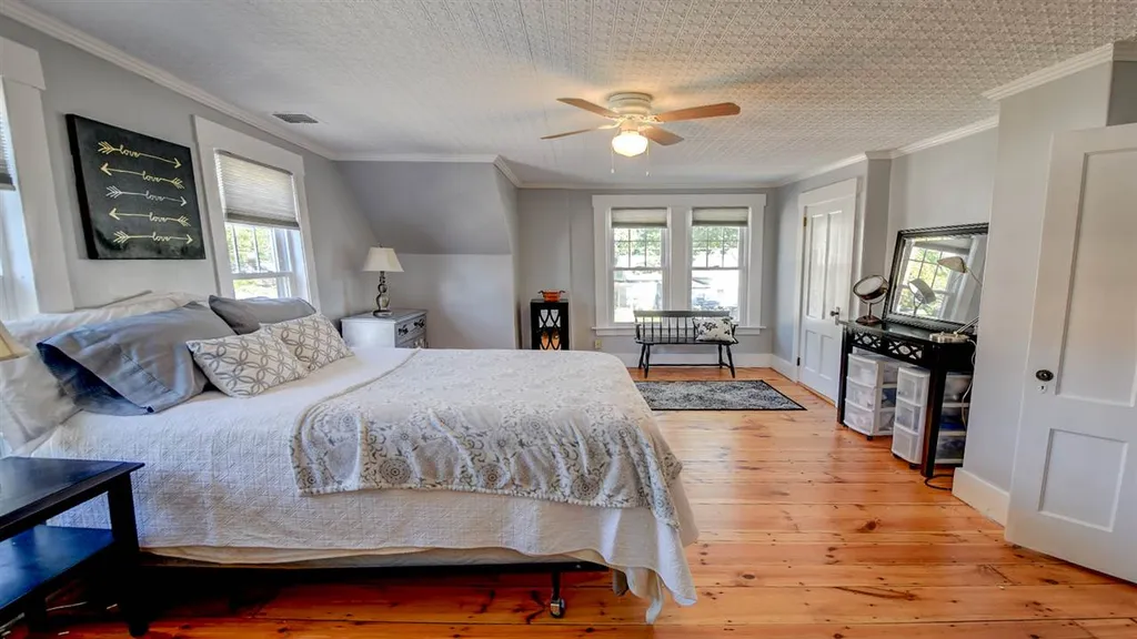 61 Pearl Street Laconia NH 03246