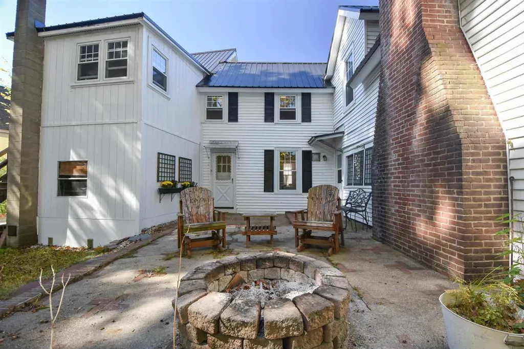 61 Pearl Street Laconia NH 03246