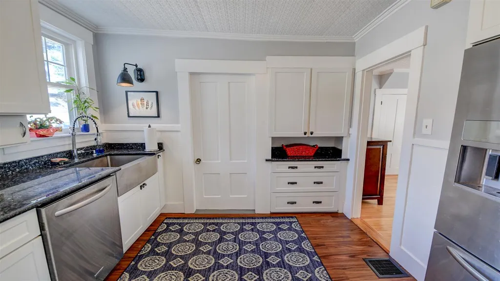 61 Pearl Street Laconia NH 03246