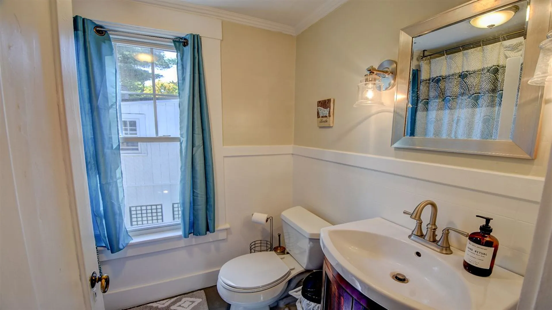 61 Pearl Street Laconia NH 03246