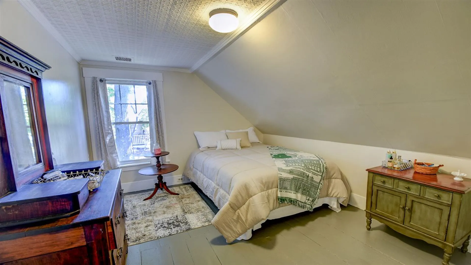 61 Pearl Street Laconia NH 03246