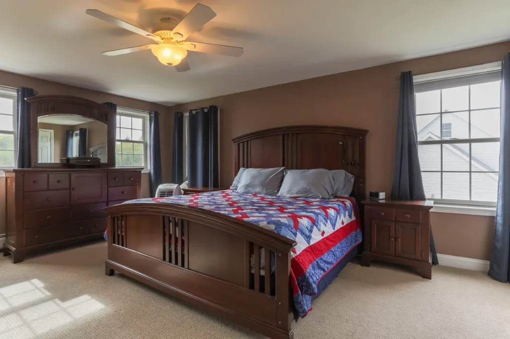 44 Ians Way Rochester NH 03867