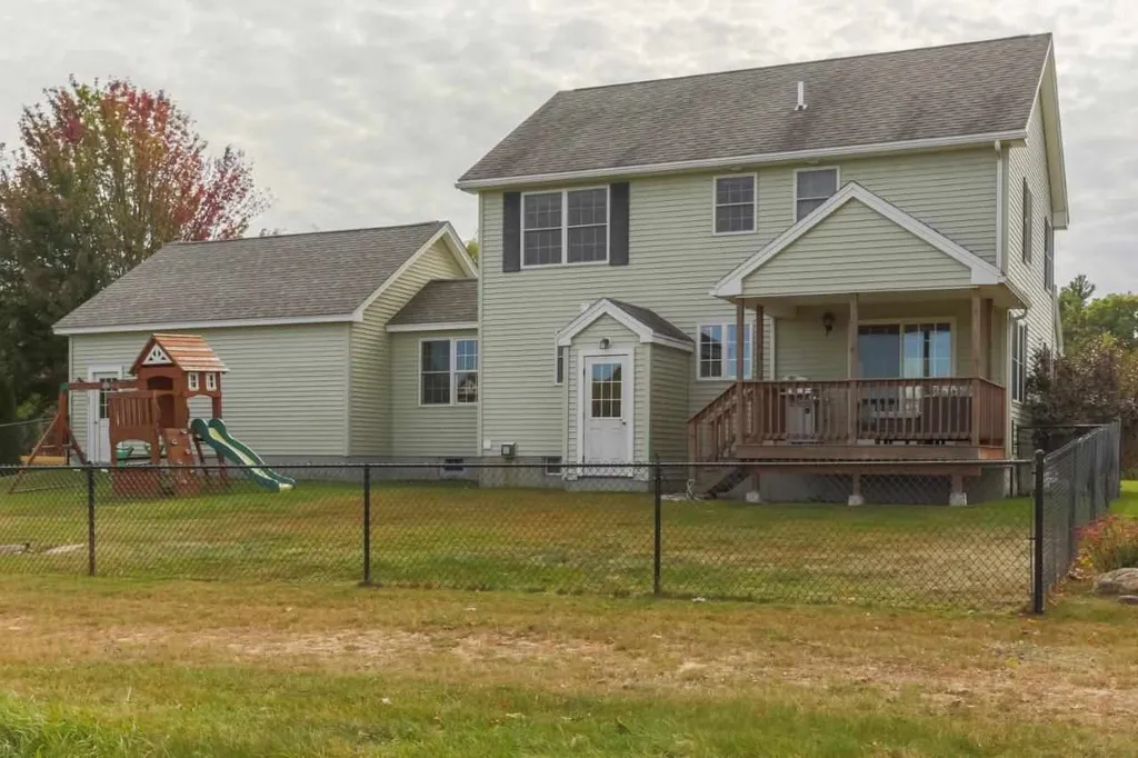 44 Ians Way Rochester NH 03867