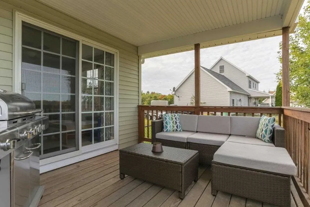 44 Ians Way Rochester NH 03867