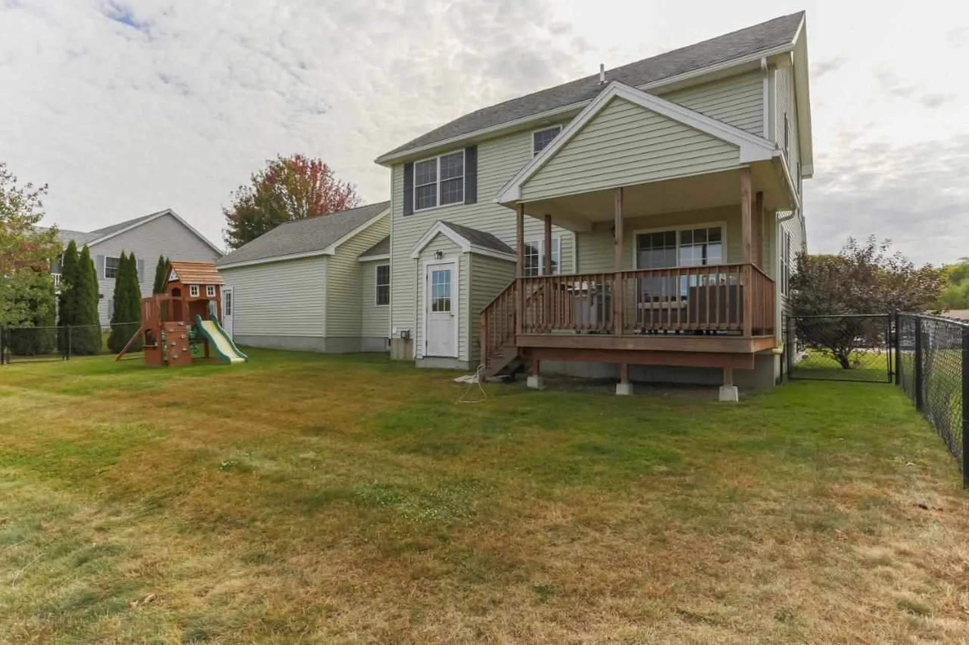 44 Ians Way Rochester NH 03867