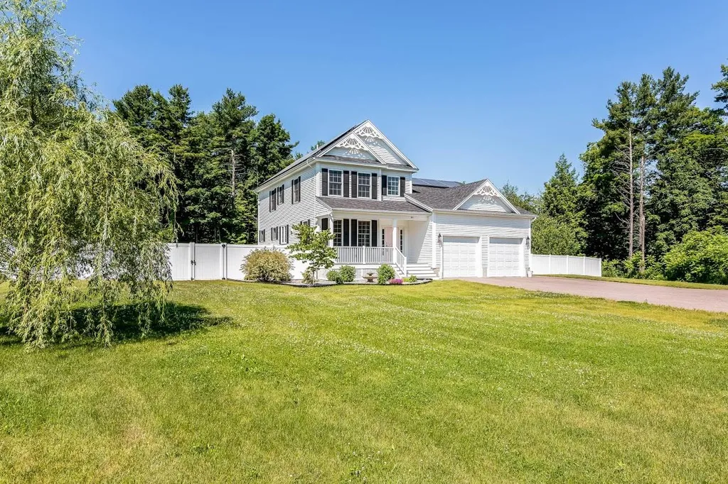 44 Sidesaddle Drive Milton VT 05468