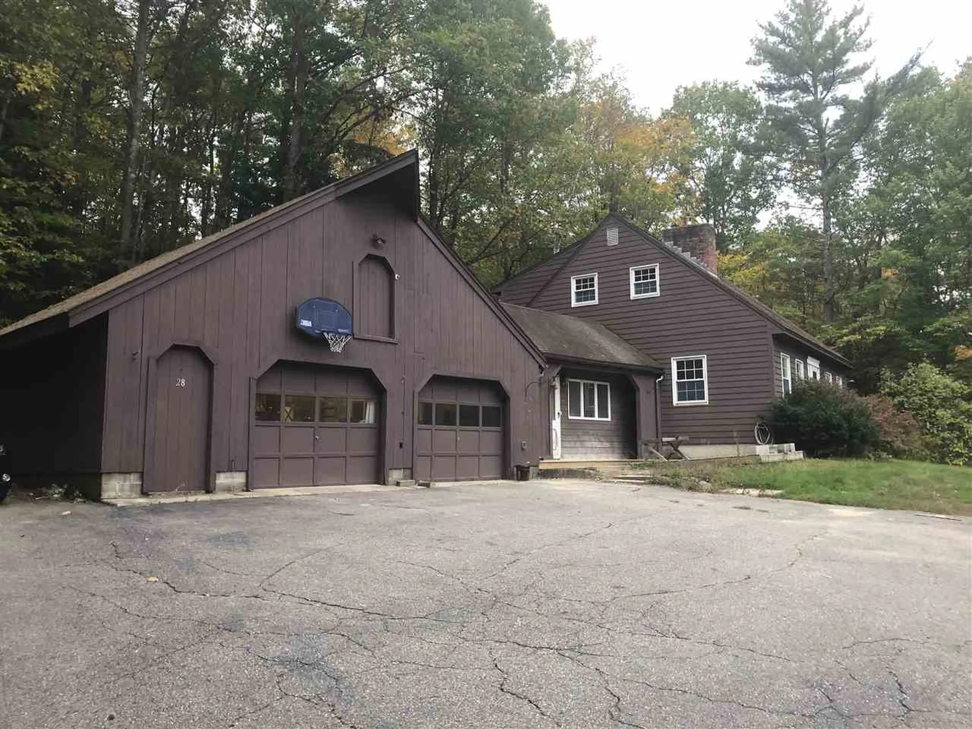 28 Hob Nob Lane Holderness NH 03245