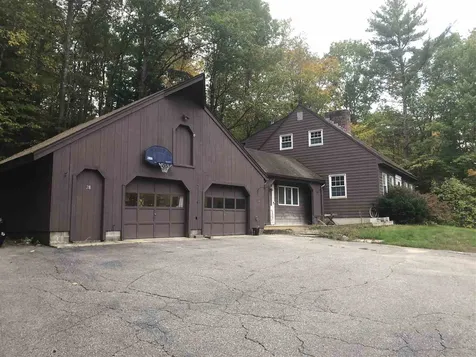 28 Hob Nob Lane Holderness NH 03245