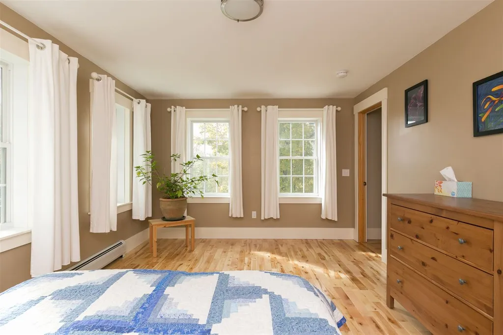 115 Stowe Street Waterbury VT 05676