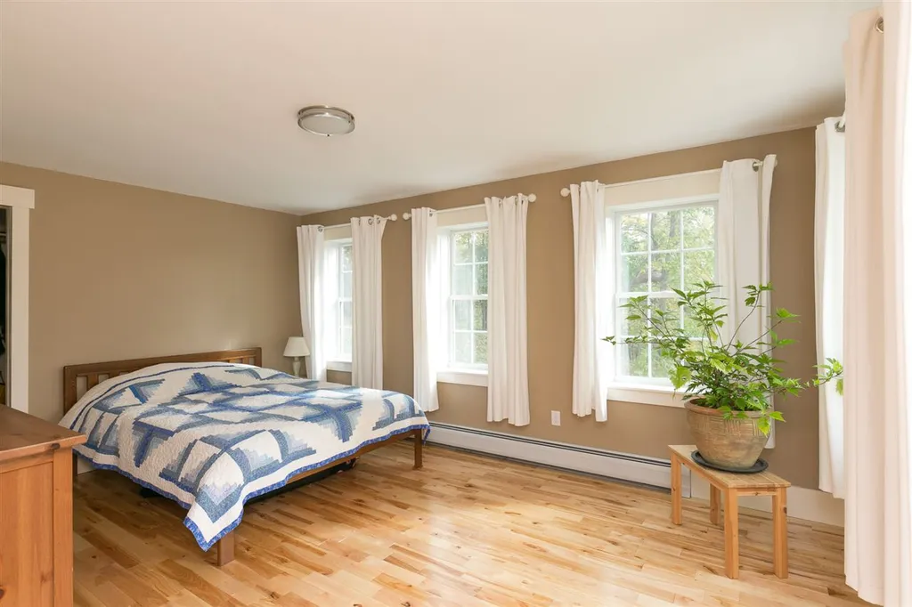 115 Stowe Street Waterbury VT 05676