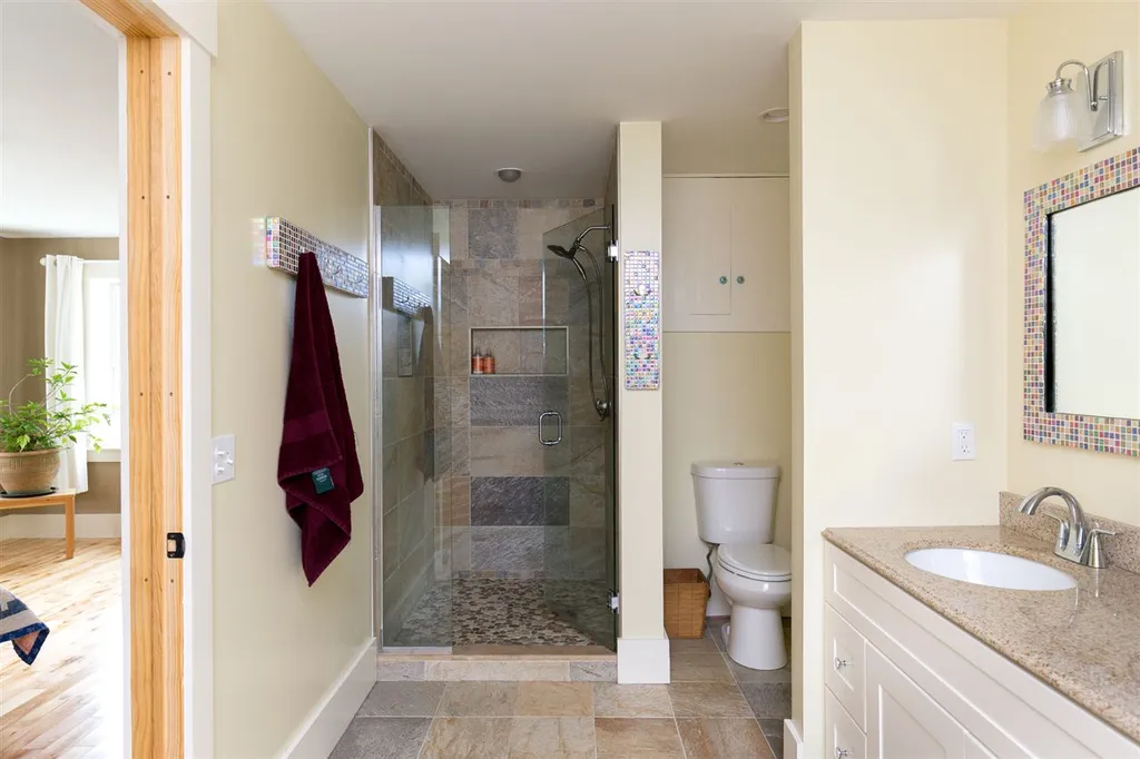 115 Stowe Street Waterbury VT 05676