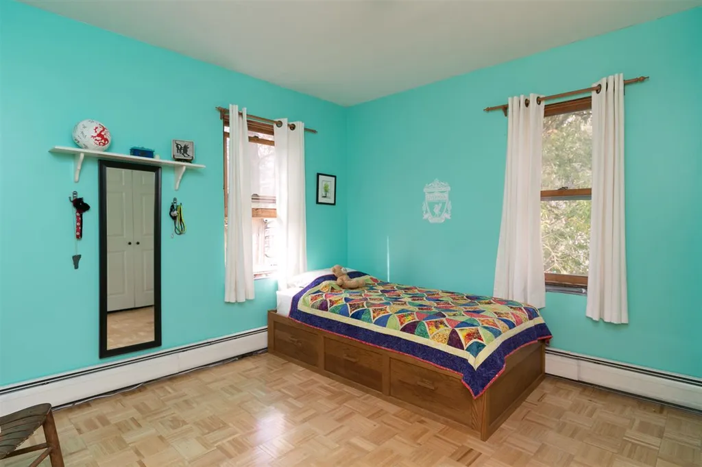 115 Stowe Street Waterbury VT 05676
