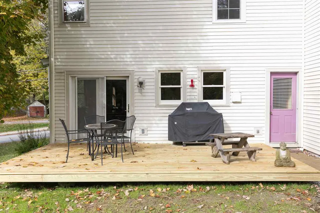 115 Stowe Street Waterbury VT 05676