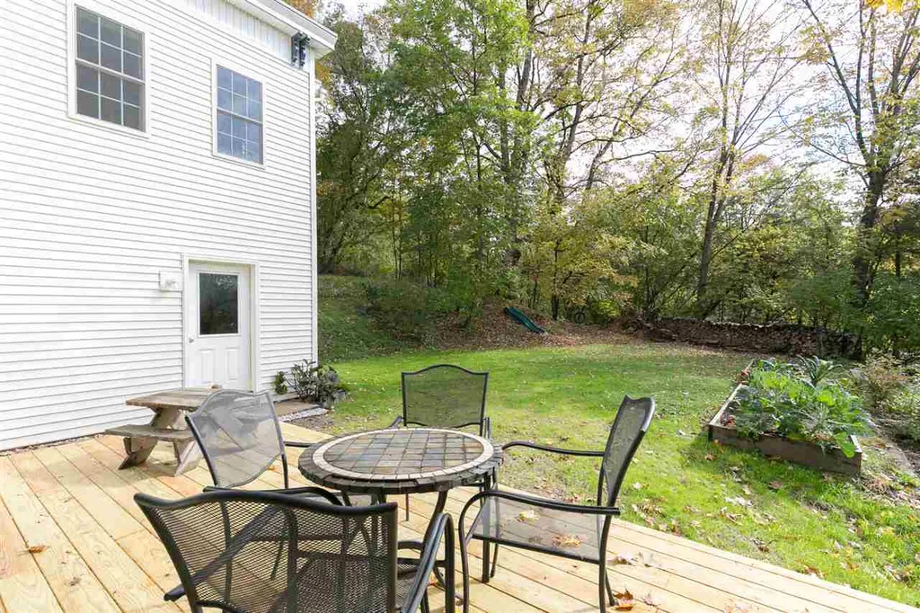 115 Stowe Street Waterbury VT 05676